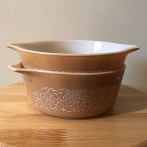 Lot of 2 brown Woodland Pyrex mini bowls EUC